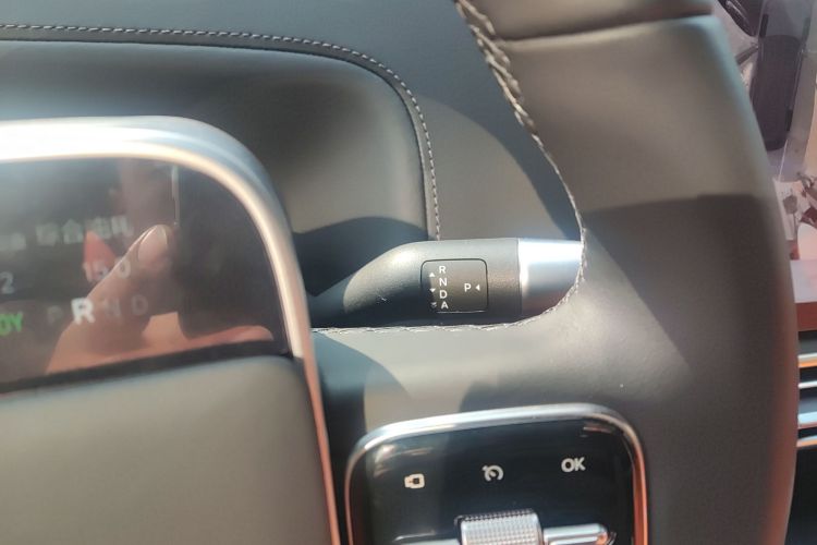 理想汽车 理想L8 2023款 Pro局部细节18