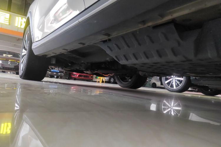 荣威RX5新能源 2017款 eRX5 50T 混动互联尊荣旗舰版局部细节9002