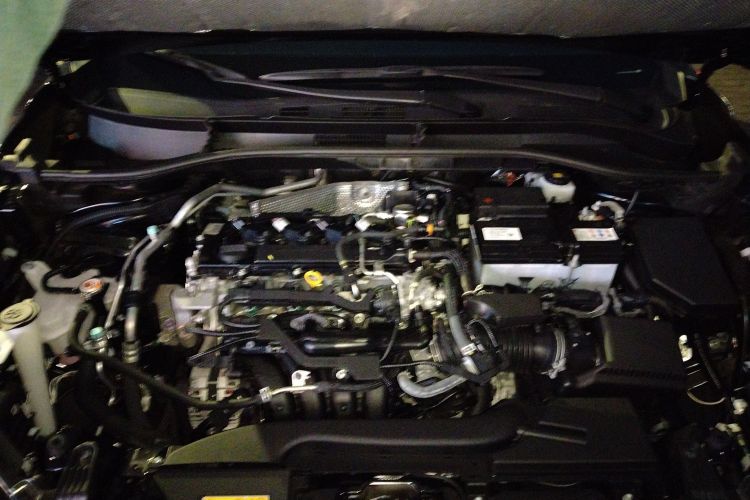 丰田 锋兰达 2023款 2.0L CVT精英版机舱底盘24