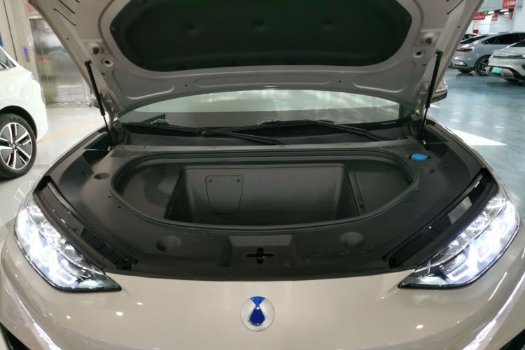 腾势N7 2023款 超长续航版机舱底盘24