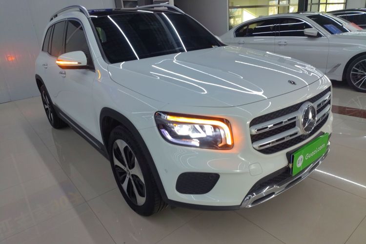 奔驰GLB 2023款 GLB 220 时尚型车身外观6002