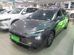 荣威D6 2025款 450km 优享版
