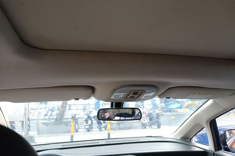 比亚迪 宋MAX 2017款 1.5T 自动智联精英型 7座局部细节22