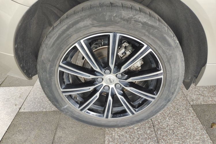 沃尔沃XC60 2020款 T5 四驱智远豪华版车身外观6008