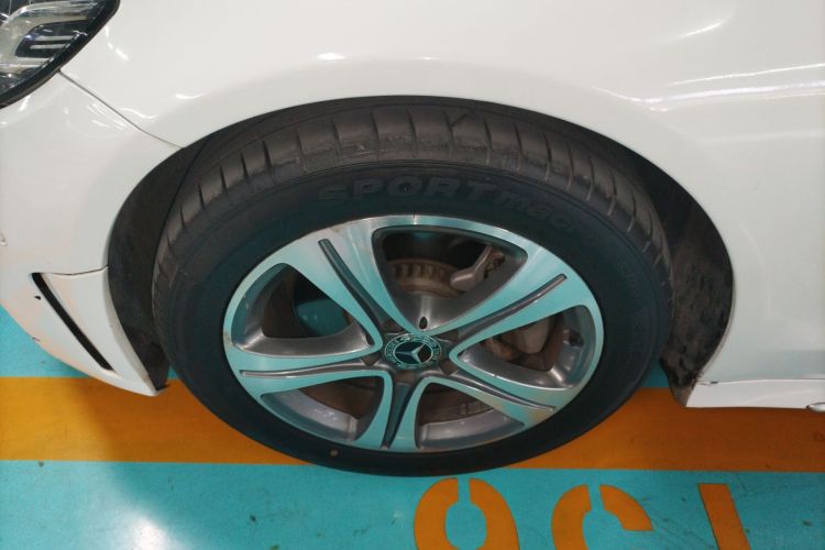 奔驰C级 2019款 C 260 L 运动版车身外观6007