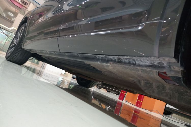 理想汽车 理想ONE 2021款 增程6座版局部细节9002