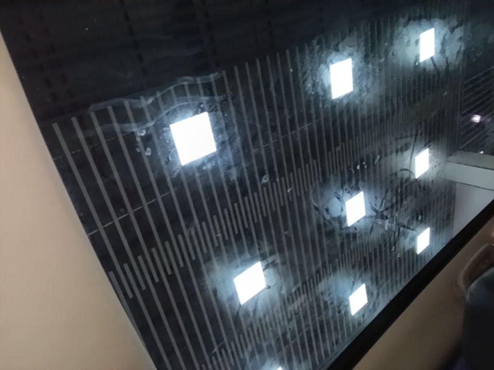 Стекло люка: 未见此项