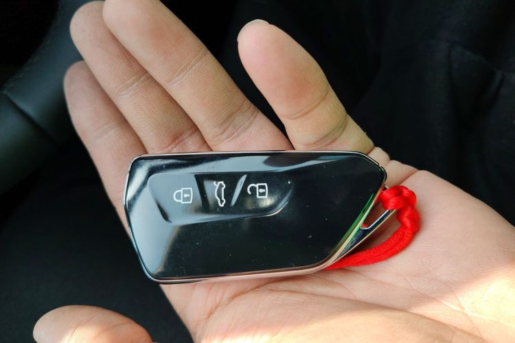 大众 高尔夫 2024款 280TSI DSG Pro 50年传奇版中控内饰7001