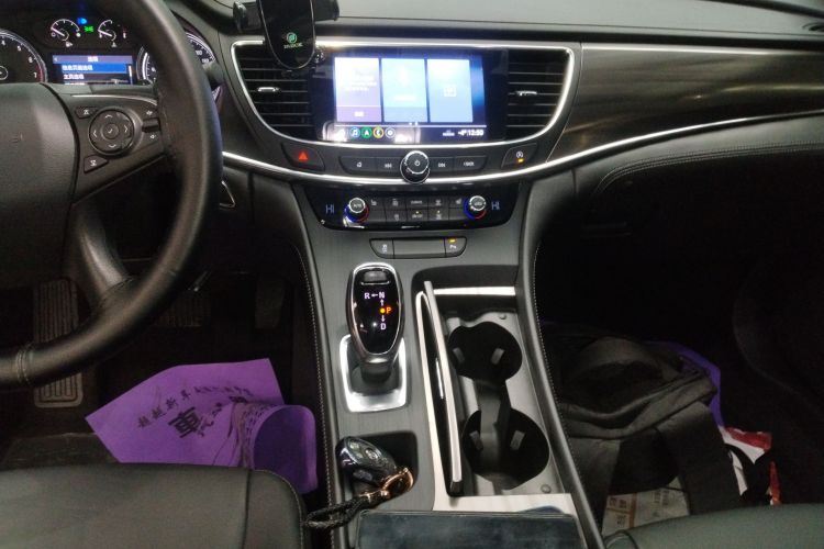 别克 君越 2022款 552T 豪华型局部细节16