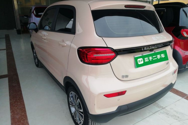 零跑汽车 零跑T03 2021款 400舒享版车身外观4