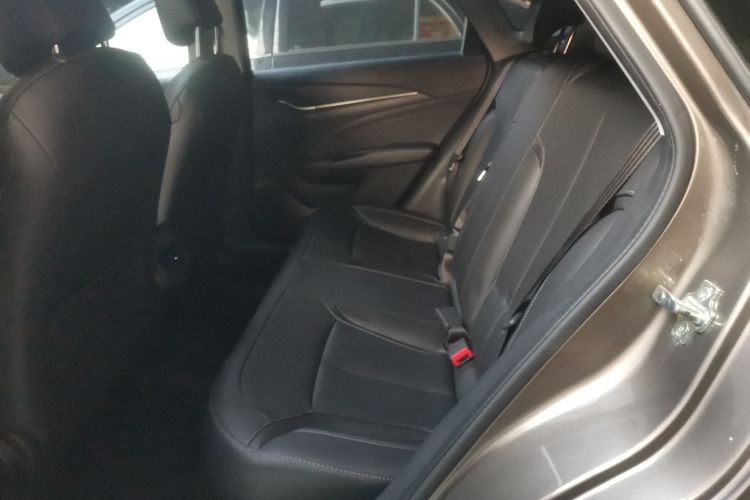 别克 英朗 2015款 18T 双离合豪华型中控内饰21