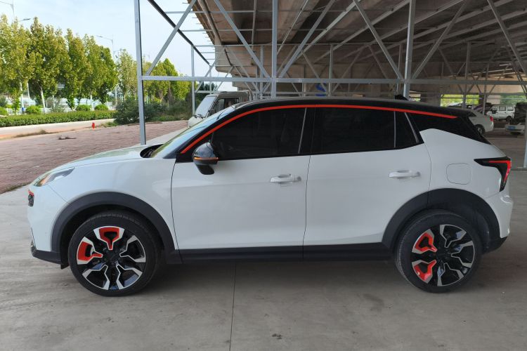 领克06 2021款 1.5T Shero粉色特别版车身外观4