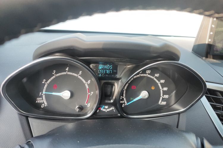 福特 嘉年华 2013款 两厢 1.5L 自动时尚型局部细节14