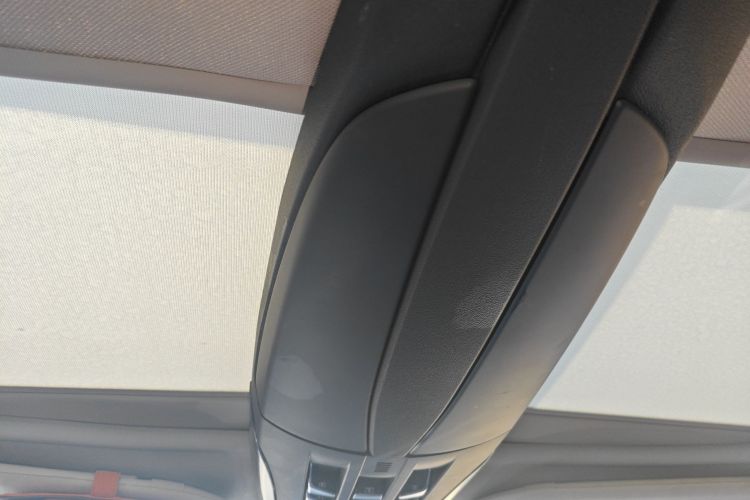 DS 5 2014款 1.6T 豪华版THP160局部细节22