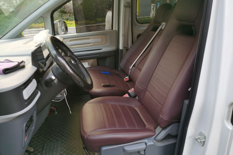 上汽大通MAXUS 大拿V1 2024款 V1 短轴低顶 多功能版（51kWh）局部细节19