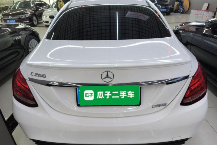 奔驰C级 2018款 C 200 运动版车身外观6