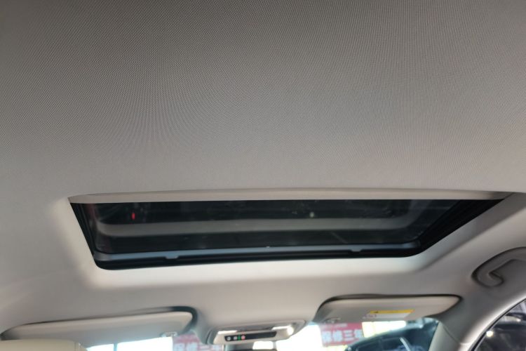 别克 君威 2020款 552T 精英型中控内饰22