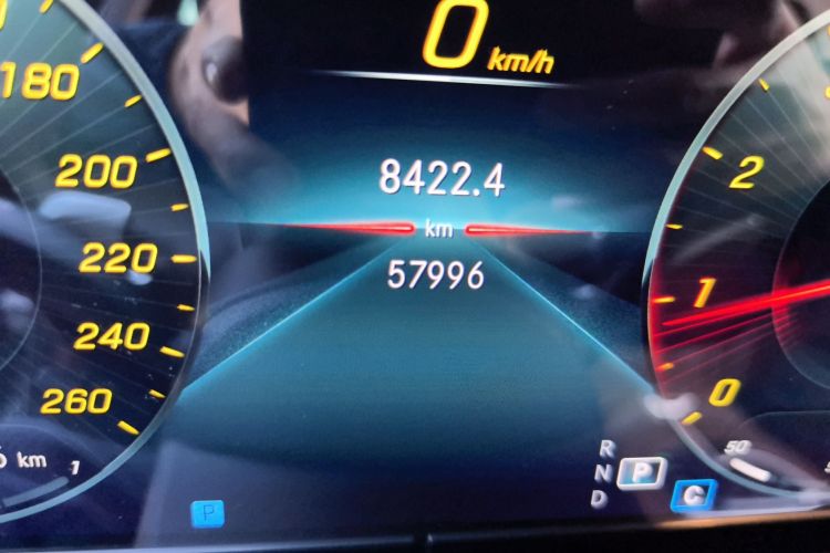 奔驰E级 2021款 改款 E 300 L 时尚型中控内饰15