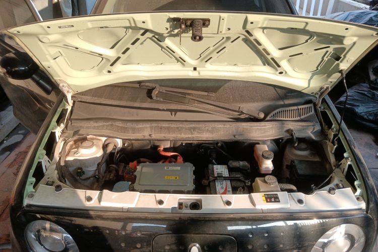 欧拉黑猫 2021款 351km 标准型机舱底盘24