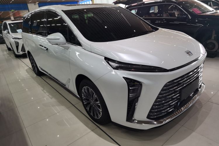 别克GL8 2025款 陆尊 智享版车身外观6002