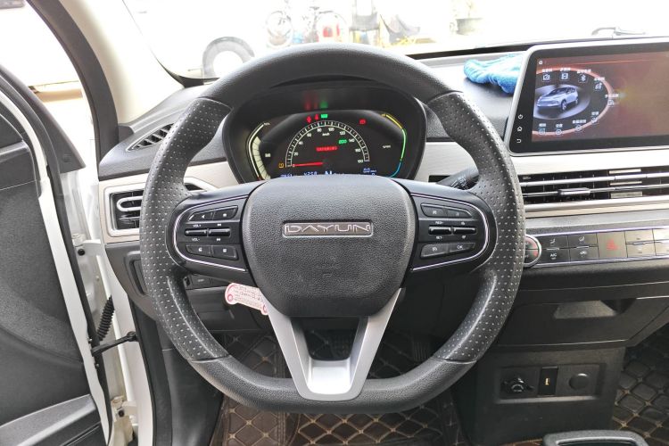 大运 悦虎 2022款 30.66kWh 两驱标准版中控内饰13