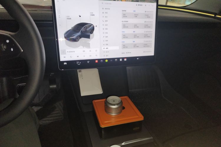 特斯拉 Model 3 2025款 后轮驱动版中控内饰16
