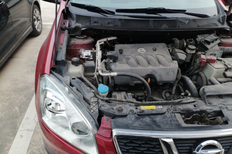 日产 逍客 2012款 2.0XL 火 CVT 2WD机舱底盘25