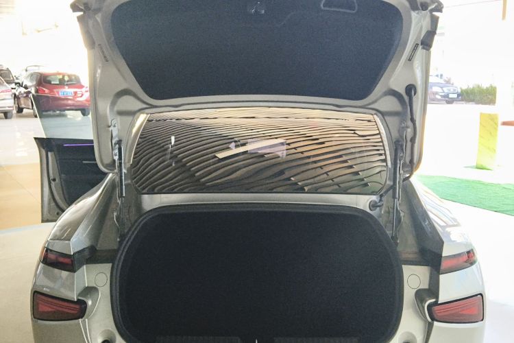 小鹏P7 2022款 480N+局部细节23