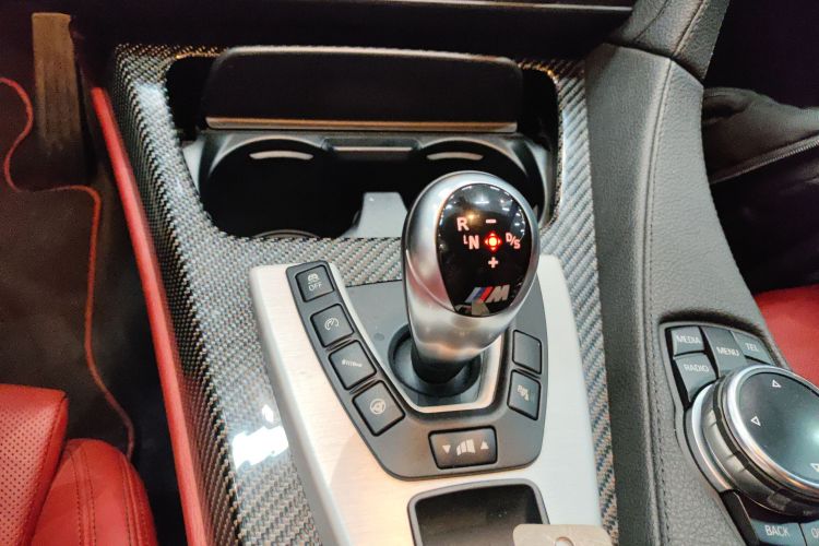 宝马M6 2013款 M6 Gran Coupe中控内饰18