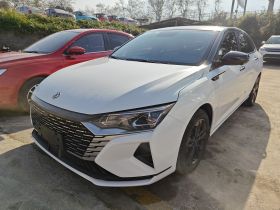 东风风神 奕炫MAX 2024款 1.5T 尊贵版