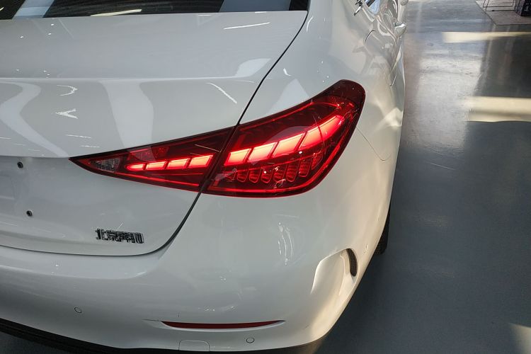 奔驰C级 2022款 C 260 L 皓夜运动版车身外观6006