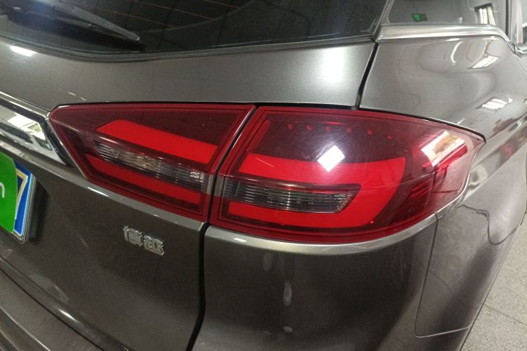 吉利汽车 博越 2018款 1.8TD 自动两驱智联型4G互联版车身外观9