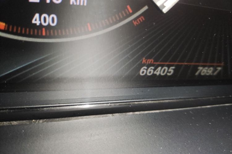 宝马X6 2015款 xDrive28i中控内饰15