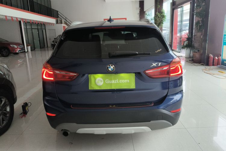 宝马X1 2018款 sDrive18Li 尊享型车身外观6