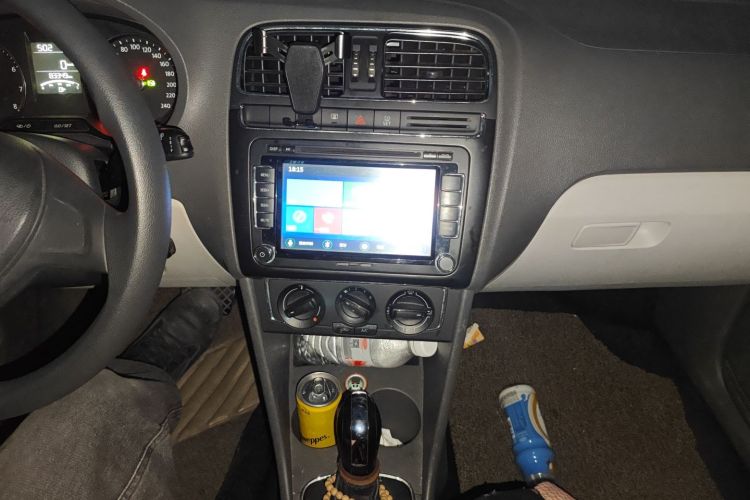 大众 Polo 2014款 1.6L 自动舒适版中控内饰16