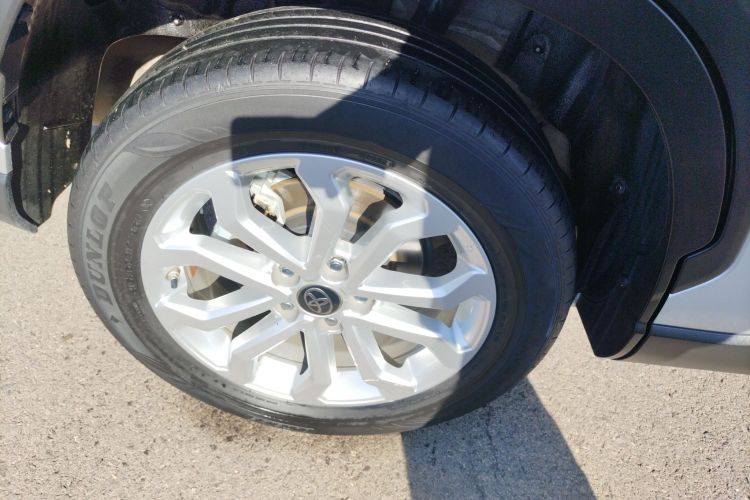 丰田 锋兰达 2022款 2.0L CVT精英版车身外观6002