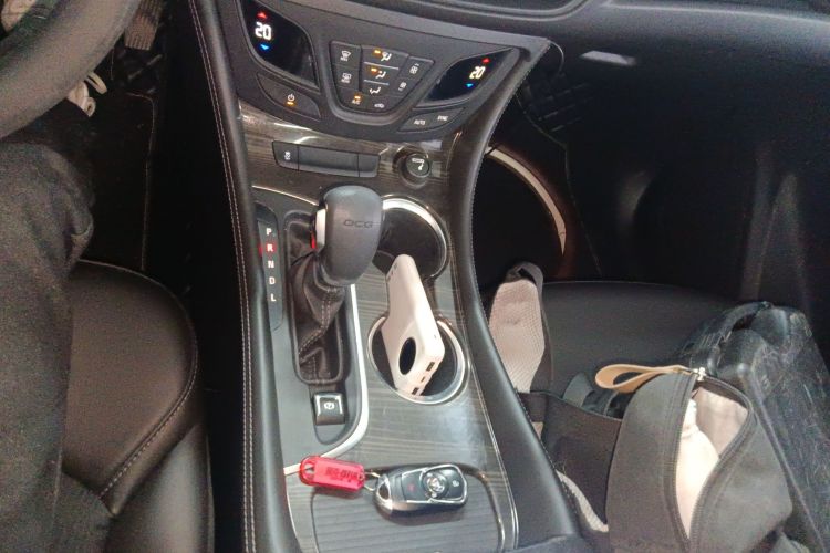 别克 昂科威 2021款 532T 两驱领先型局部细节18