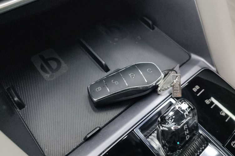 比亚迪 宋PLUS新能源 2023款 冠军版 EV 520KM 尊贵型中控内饰11