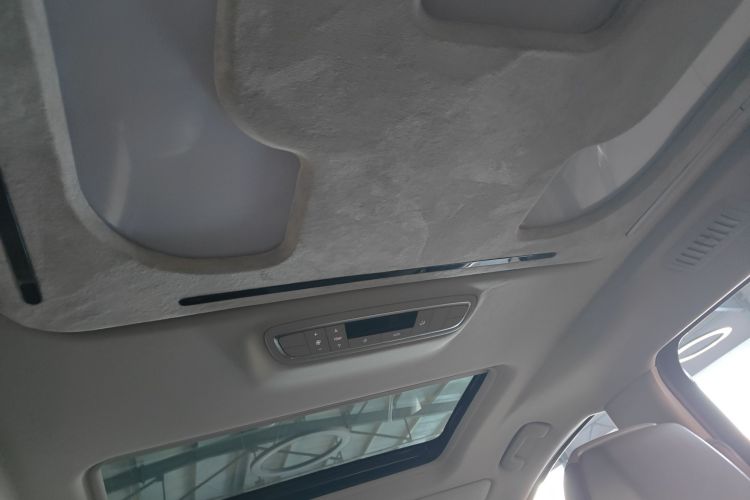 别克GL8 2023款 ES陆尊 舒适型中控内饰22