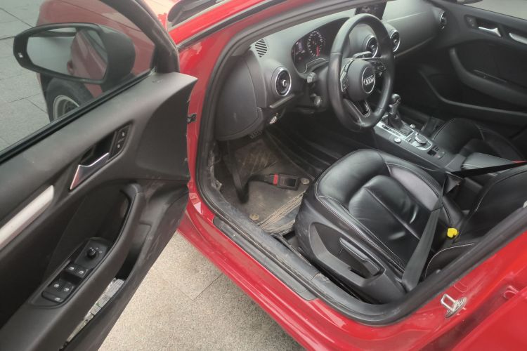 奥迪A3 2018款 30周年年型 Sportback 35 TFSI 进取型中控内饰7003