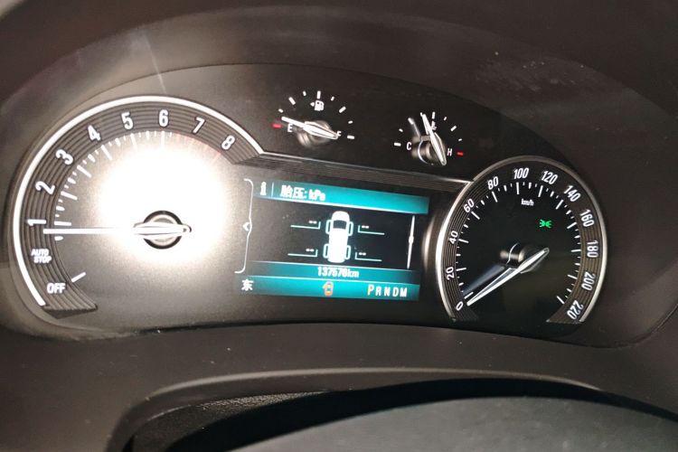 别克GL8 2017款 ES 28T 尊享型 国V中控内饰14