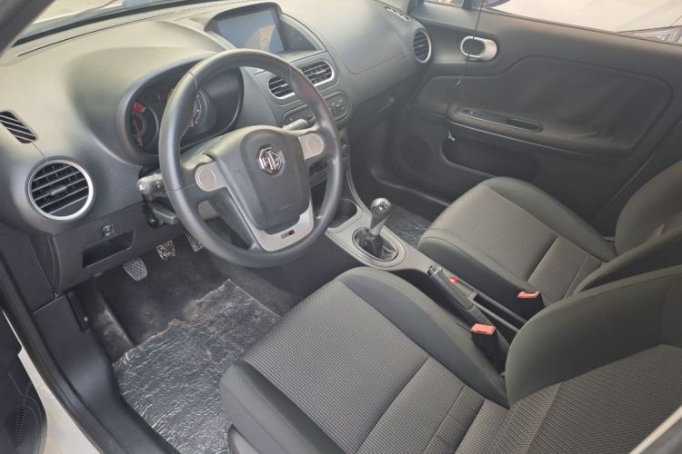 名爵3 2014款 1.3L 手动舒适版中控内饰7003