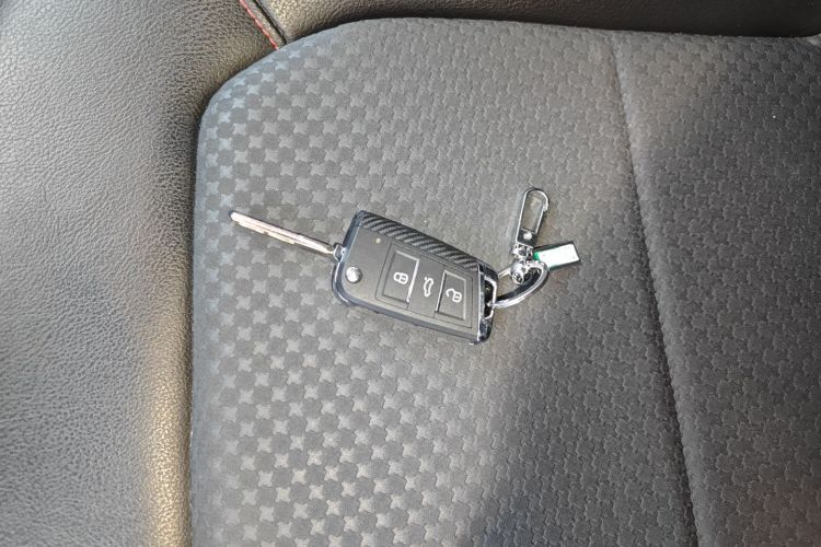 大众 桑塔纳 2017款 浩纳 1.6L 自动舒适版中控内饰11