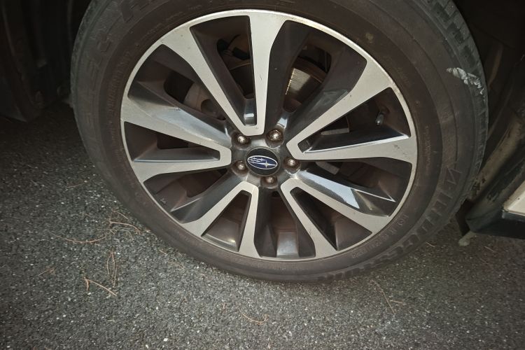 斯巴鲁 森林人 2016款 2.0i 时尚导航版车身外观10