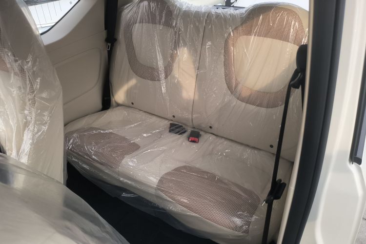 五菱汽车 宏光MINIEV 2024款 第三代 215km 青春版中控内饰21