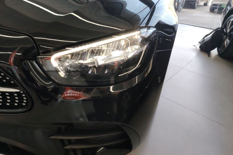 奔驰E级 2023款 改款 E 300 L 运动豪华型局部细节36