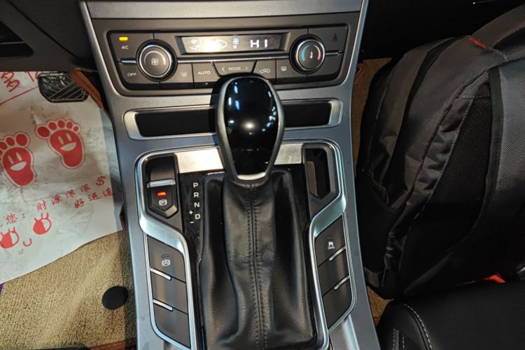 吉利汽车 帝豪 2018款 1.5L CVT向上互联版中控内饰18