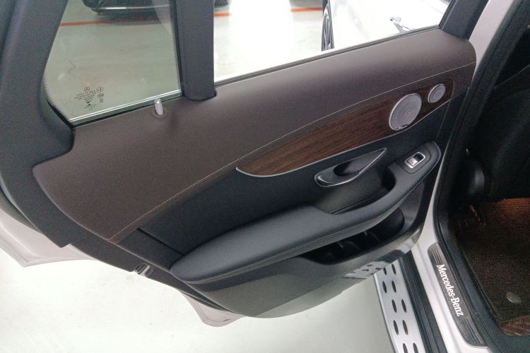 奔驰GLC 2021款 GLC 300 L 4MATIC 动感型中控内饰49