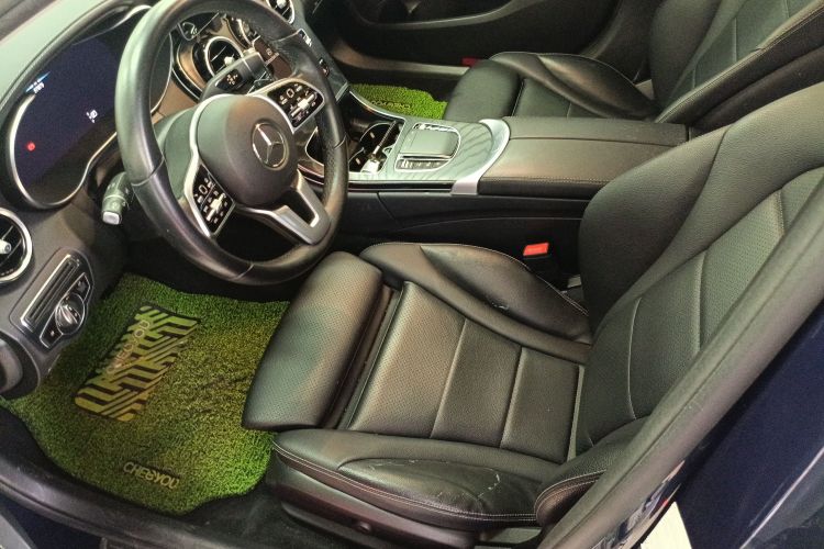 奔驰C级 2019款 C 260 L 运动版局部细节19