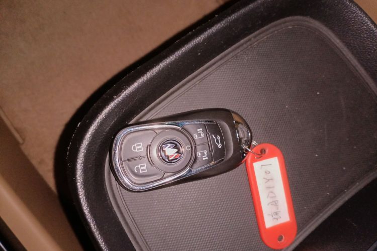 别克GL8 2021款 ES陆尊 653T 豪华型中控内饰7001